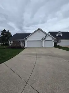 813 Cornflower Ln