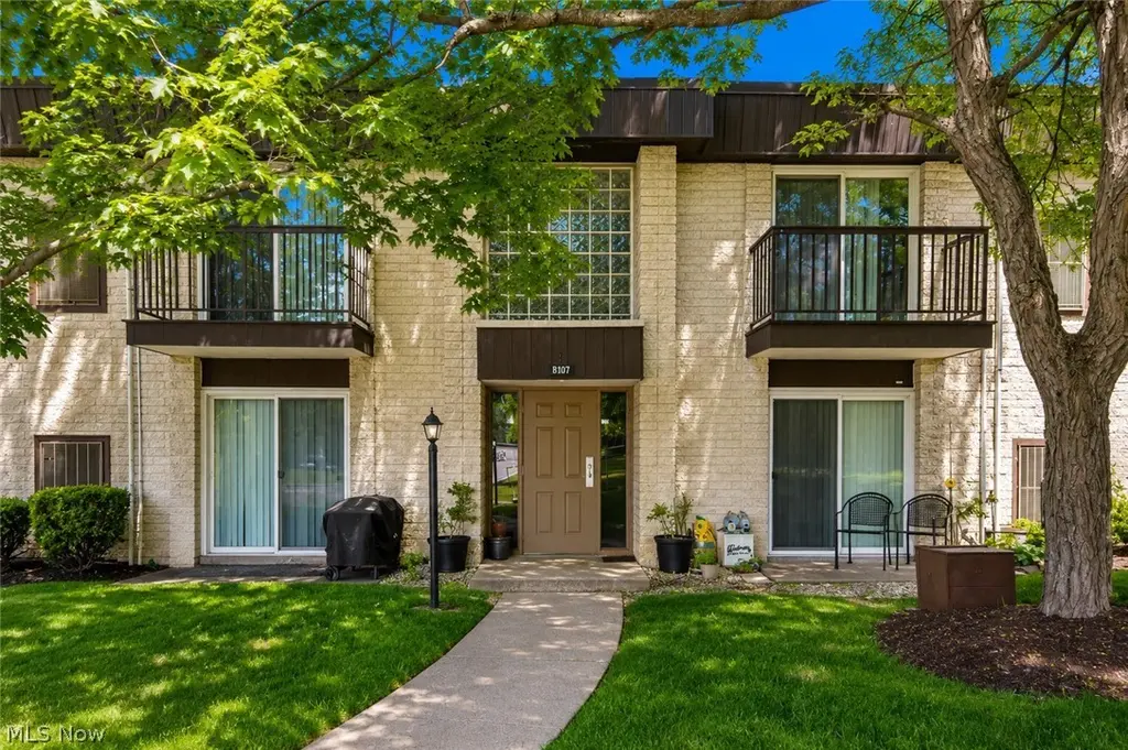 8507 N Akins #102