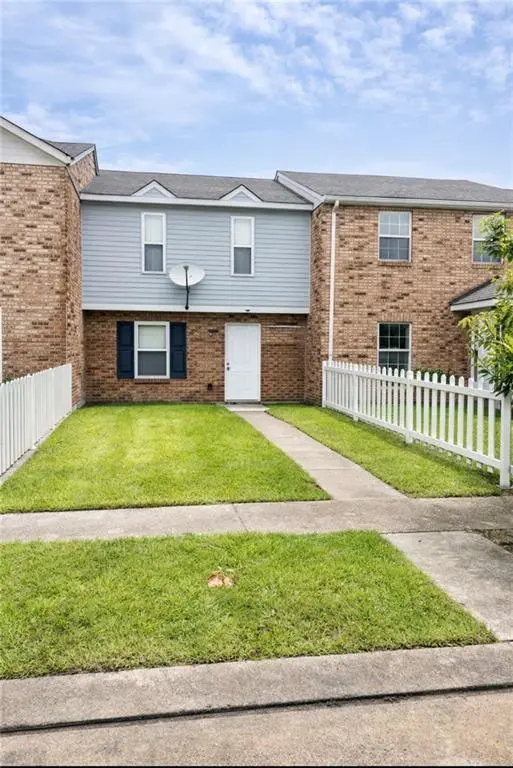 16 Westpark Ct