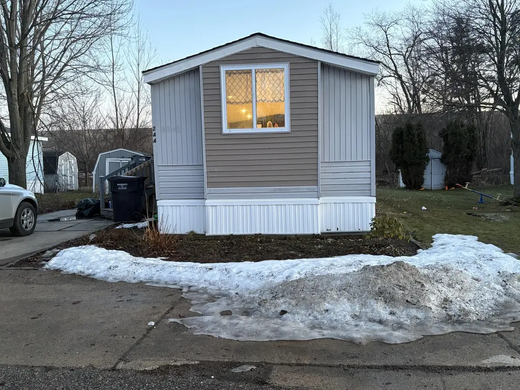 244 Piedmont Dr SE
