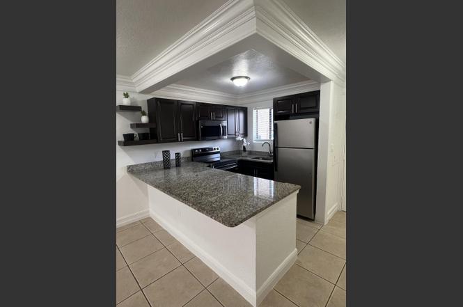 6034 Fores Hill Blvd #101