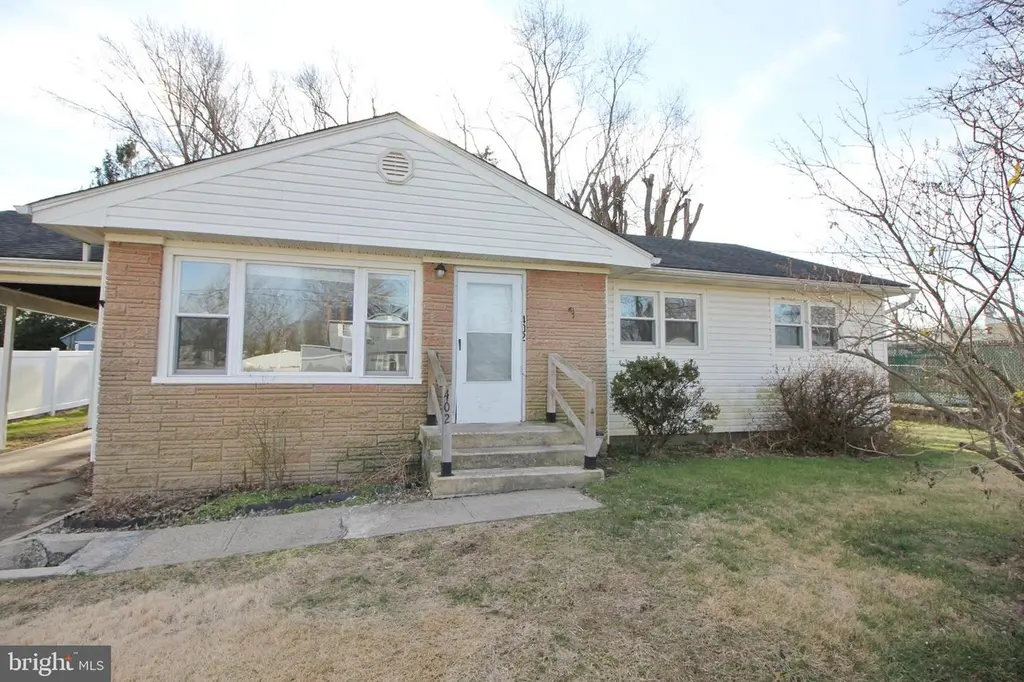402 Pennington Dr #200
