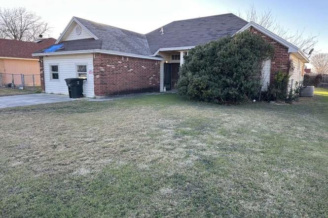 2703 Starling Dr