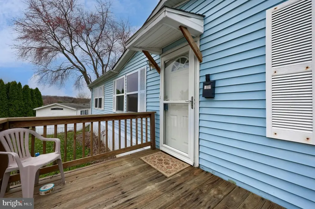205 Greyfield Dr