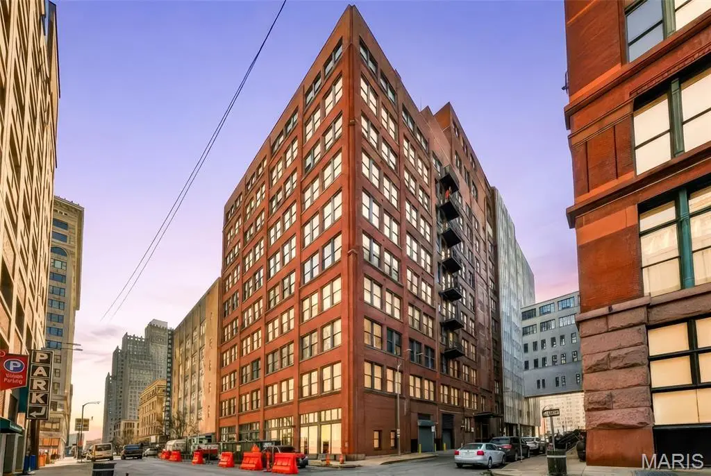 1010 Saint Charles St #704