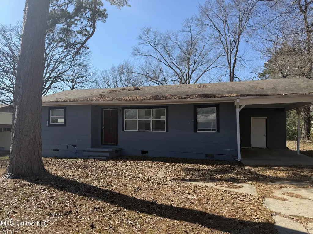 251 Maxine Dr
