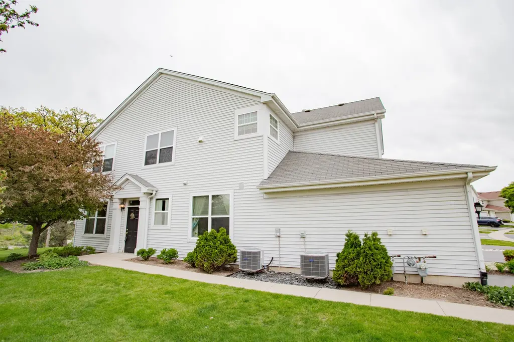 1208 Waverly Dr #1208