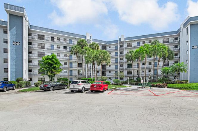 4640 Lucerne Lakes Blvd #206