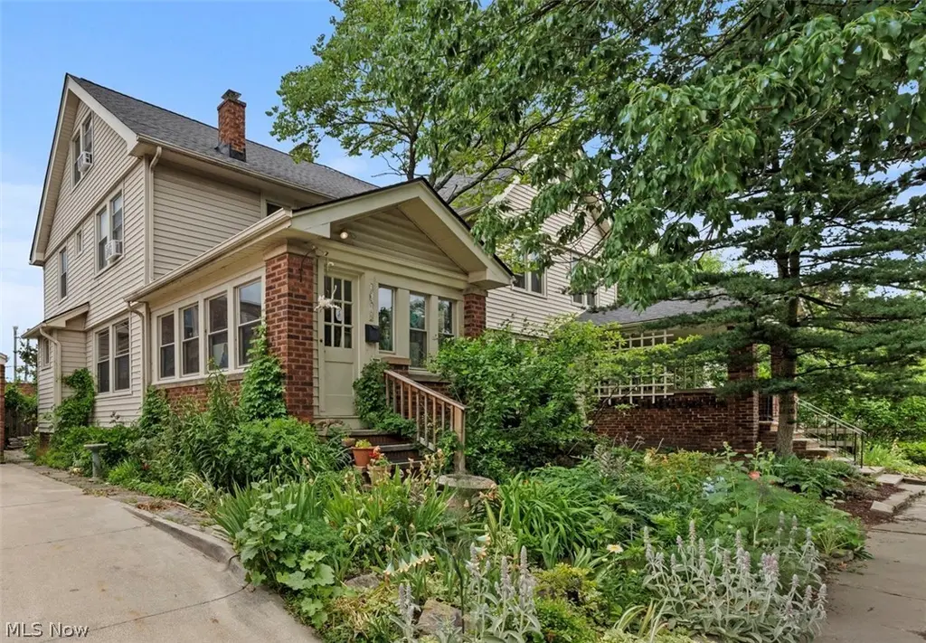 2662 Queenston Rd