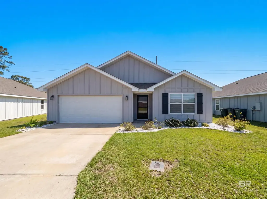 7453 Brompton Dr