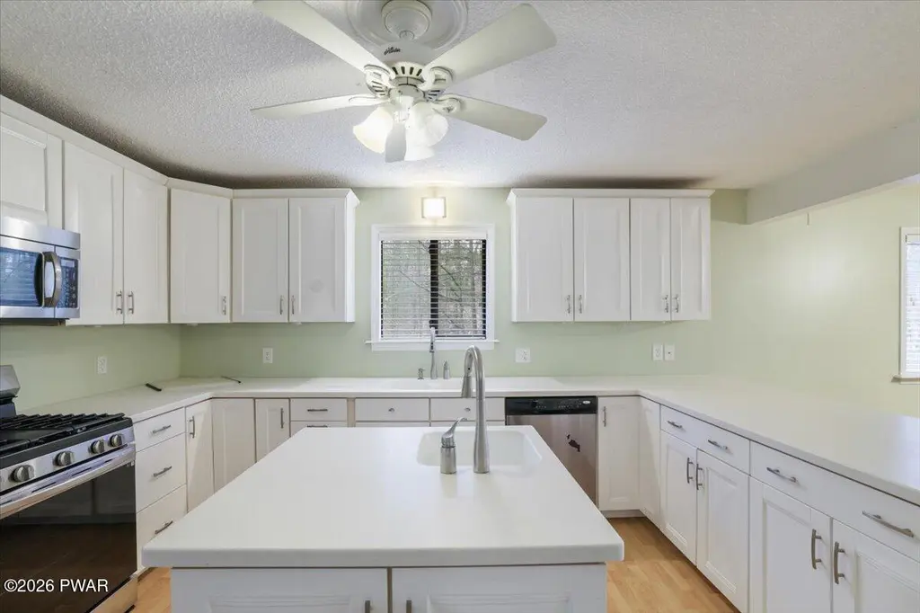 1008 Cedar Dr