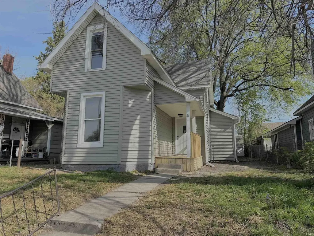 710 E Superior St