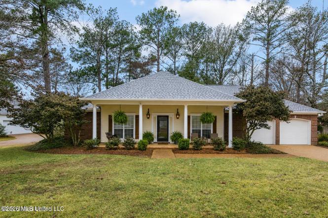312 Hillchase Dr