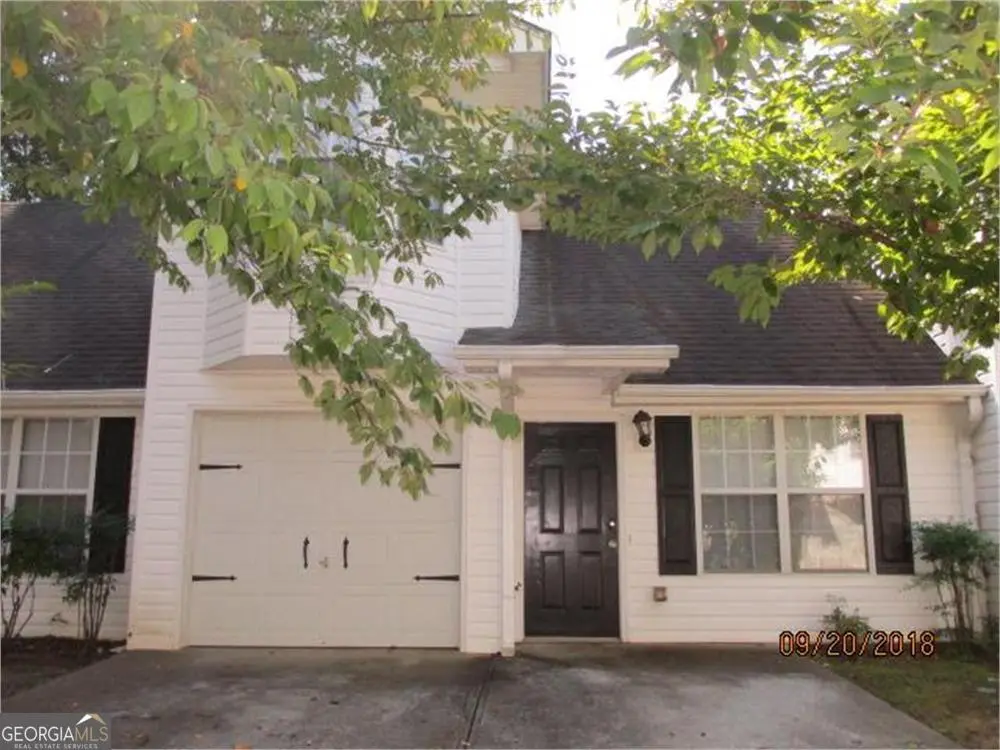 209 E Wilson St #84