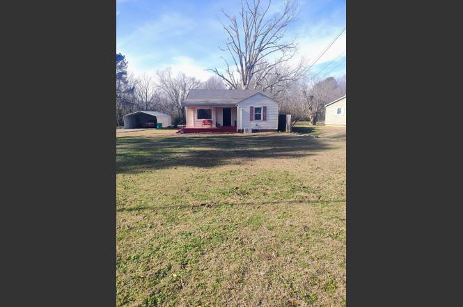 286 Hillcrest Circle Dr