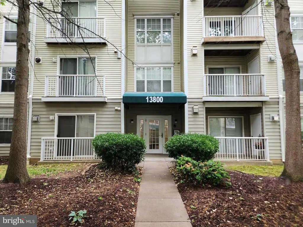 13800 Farnsworth Ln #5107
