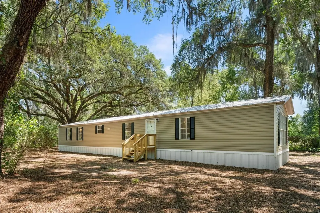 102 Tree Farm Rd
