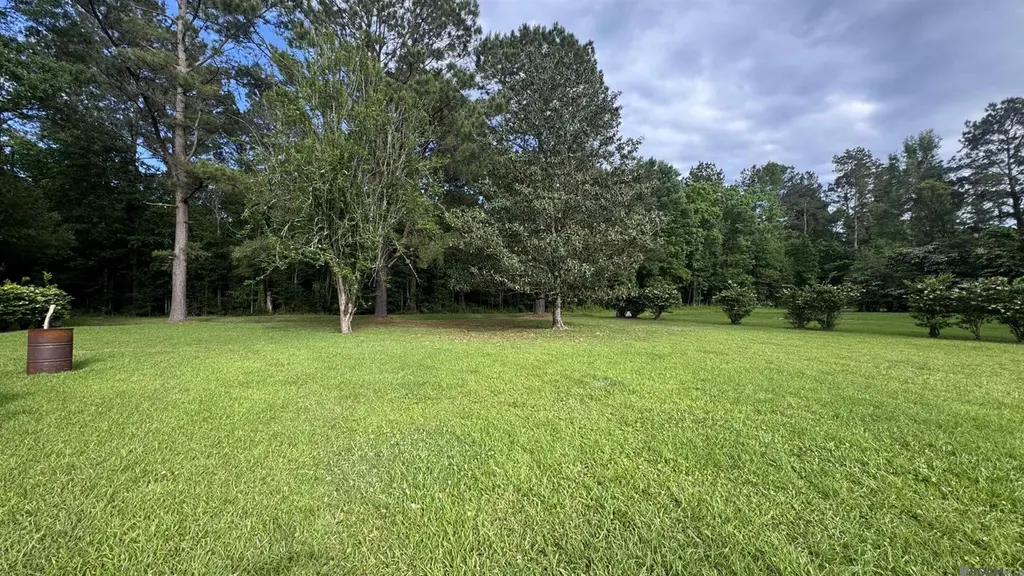 15212 Crystal Dr