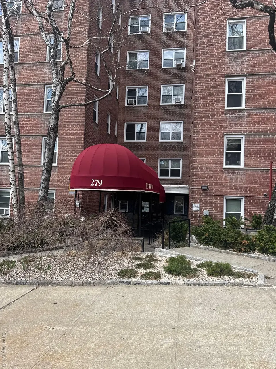 279 North Broadway St Unit 7E
