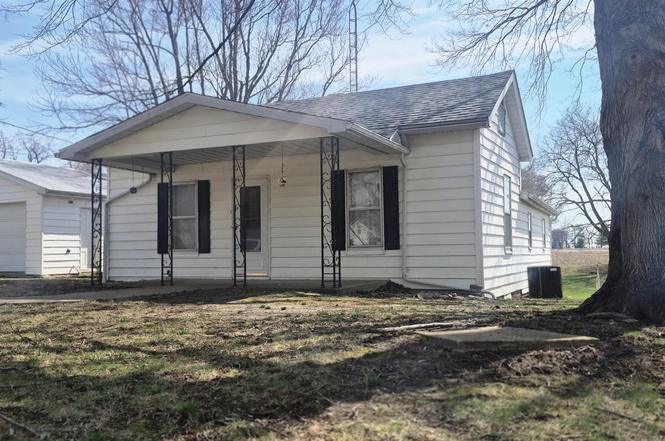 307 W Main St