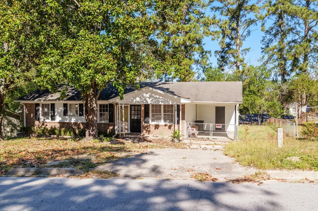 2862 Glenn Hills Cir