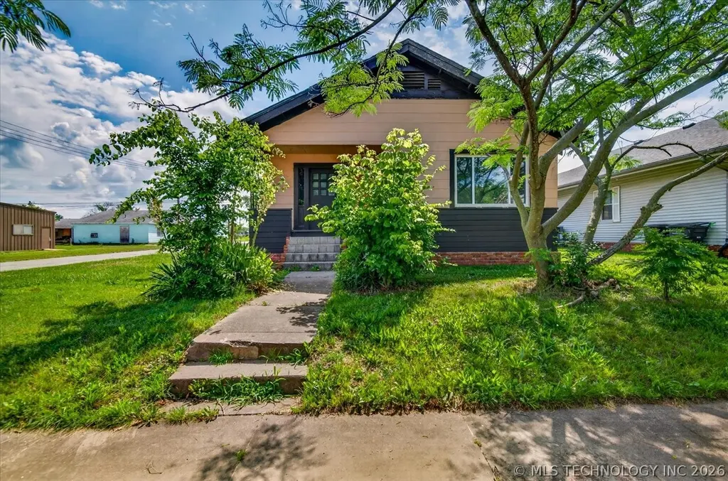 300 S Creek Ave