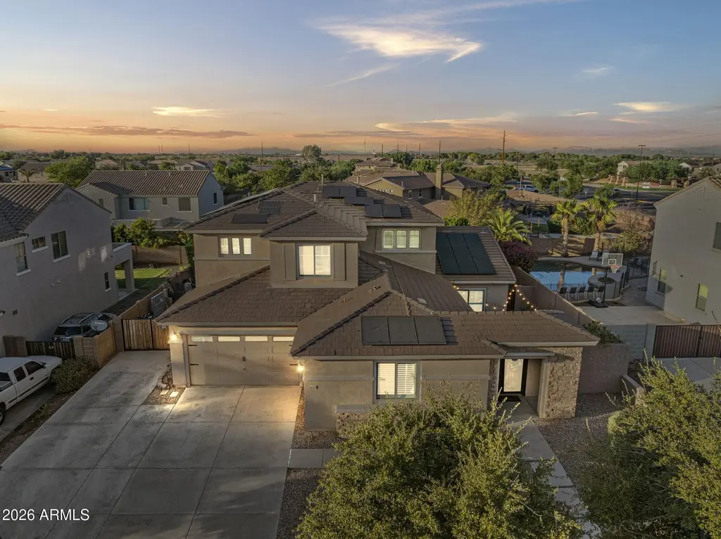 3164 E Tonto Dr