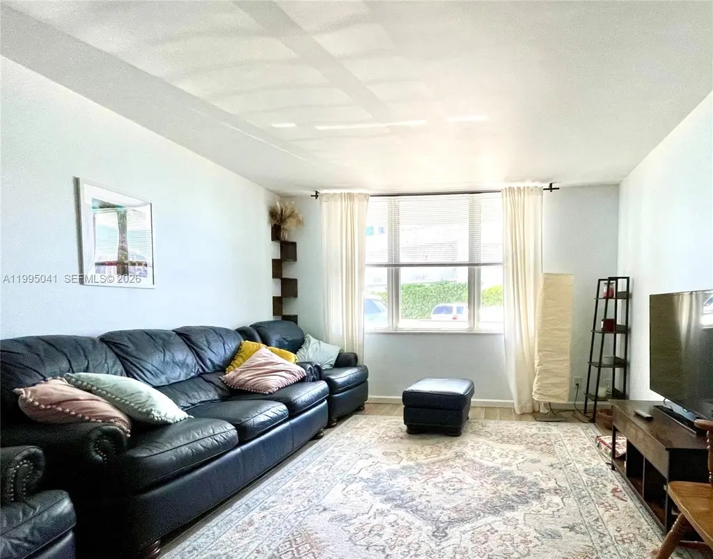 1913 S Ocean Dr #129