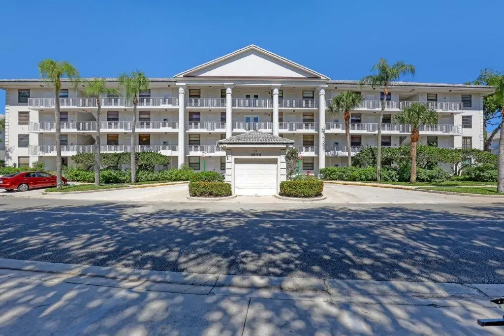 3650 Whitehall Dr #201