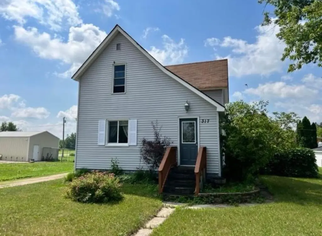 317 Minnesota Ave E