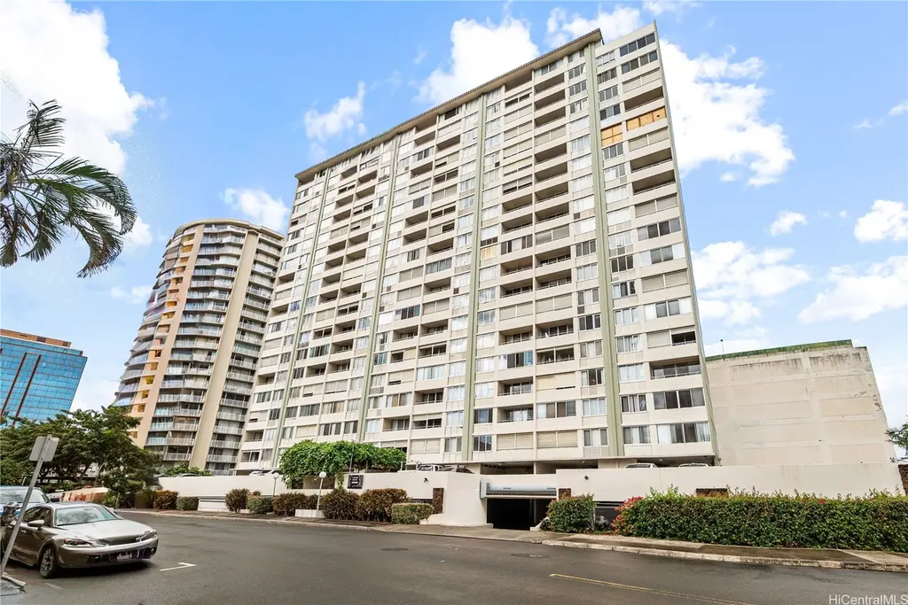 780 Amana St #408