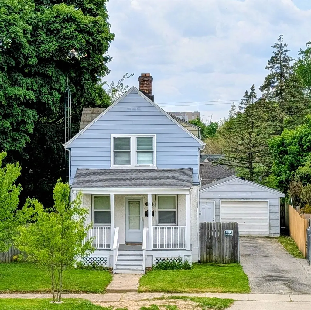 1029 N Chevrolet Rd