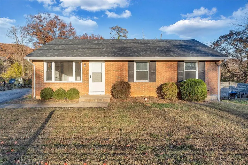 725 Ramada Rd