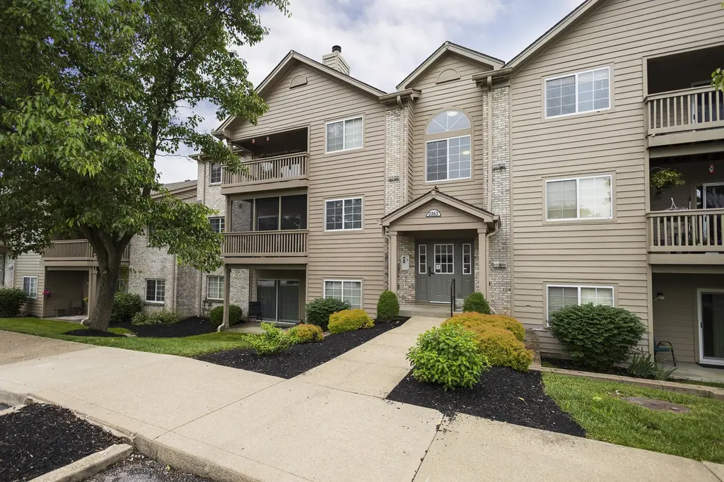 2263 Teal Briar Ln #310