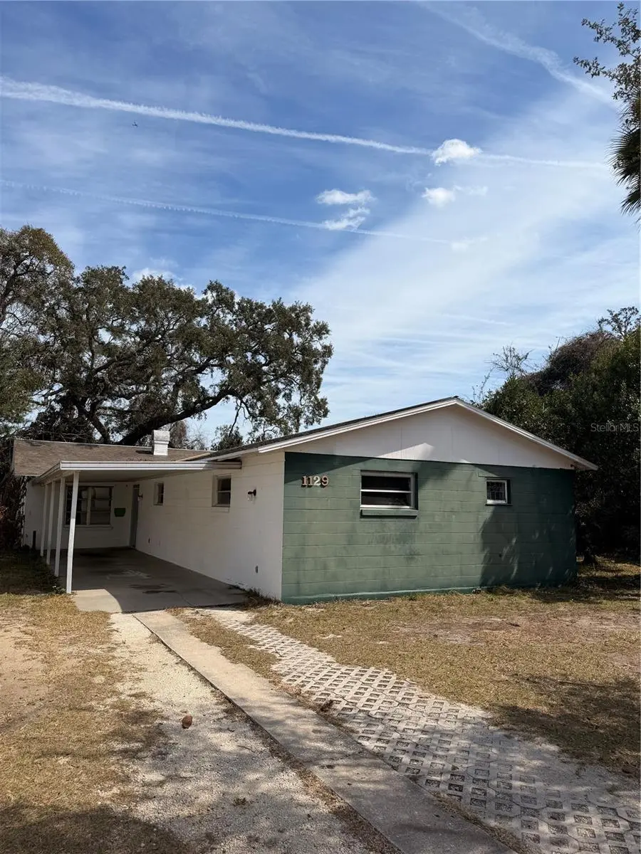 1129 Holly Ave