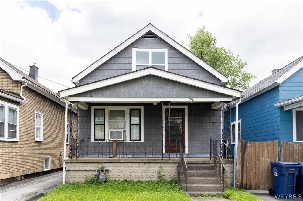 251 Westminster Ave