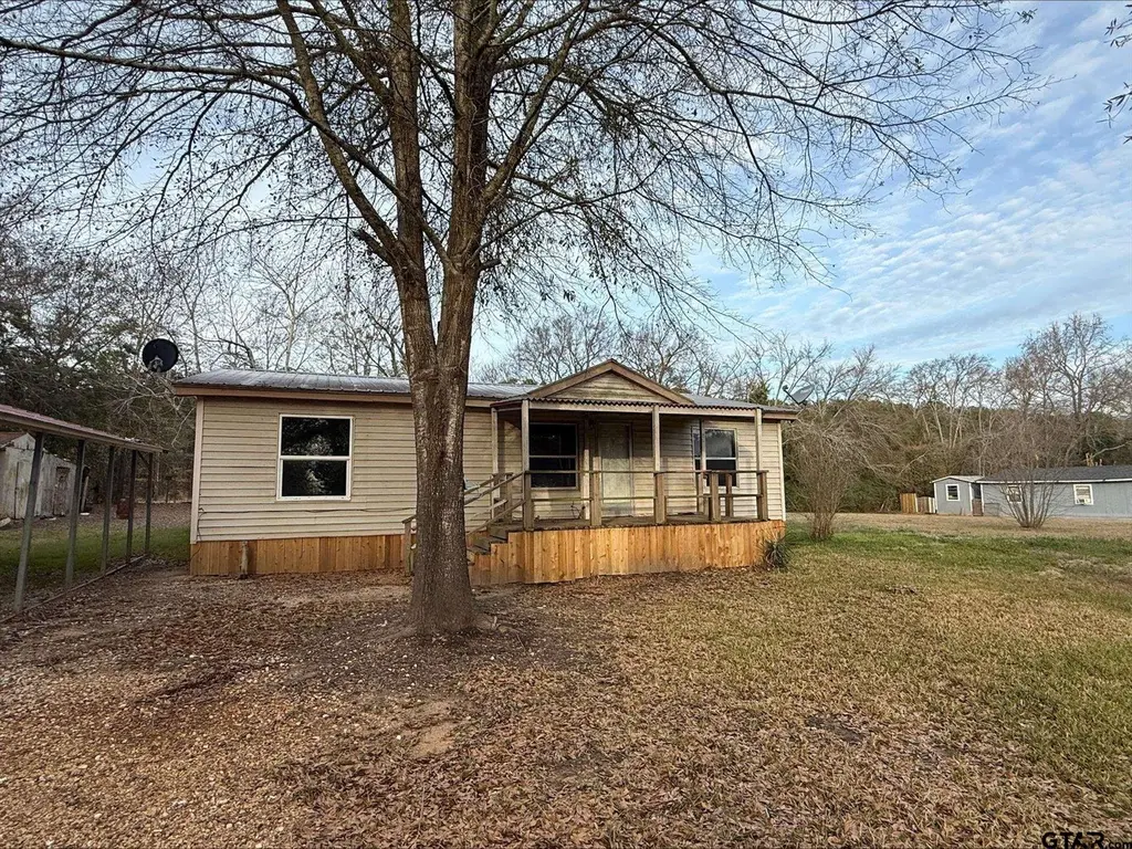 7398 Valley View Ln