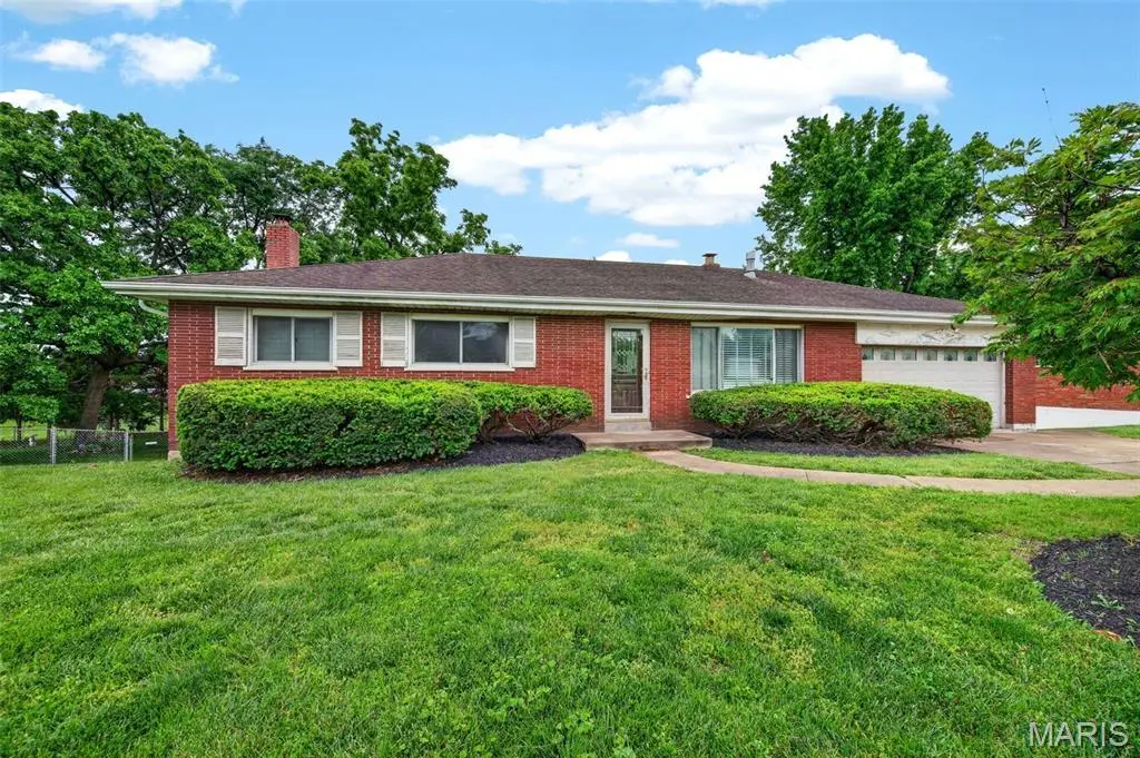 11820 Parklind Dr