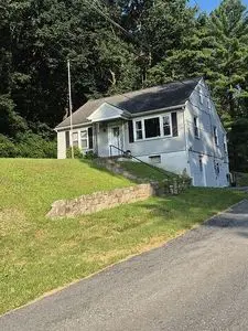 20 Hill Ln