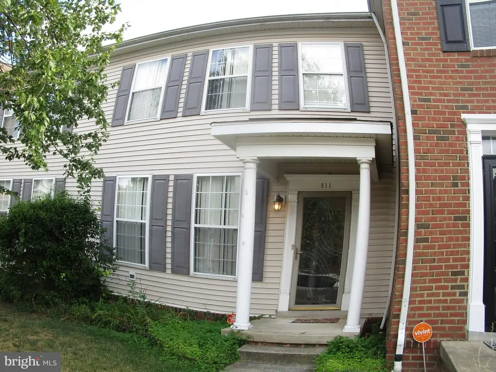 811 George St