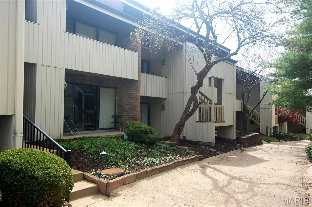 676 Coeur De Royale Dr Unit B