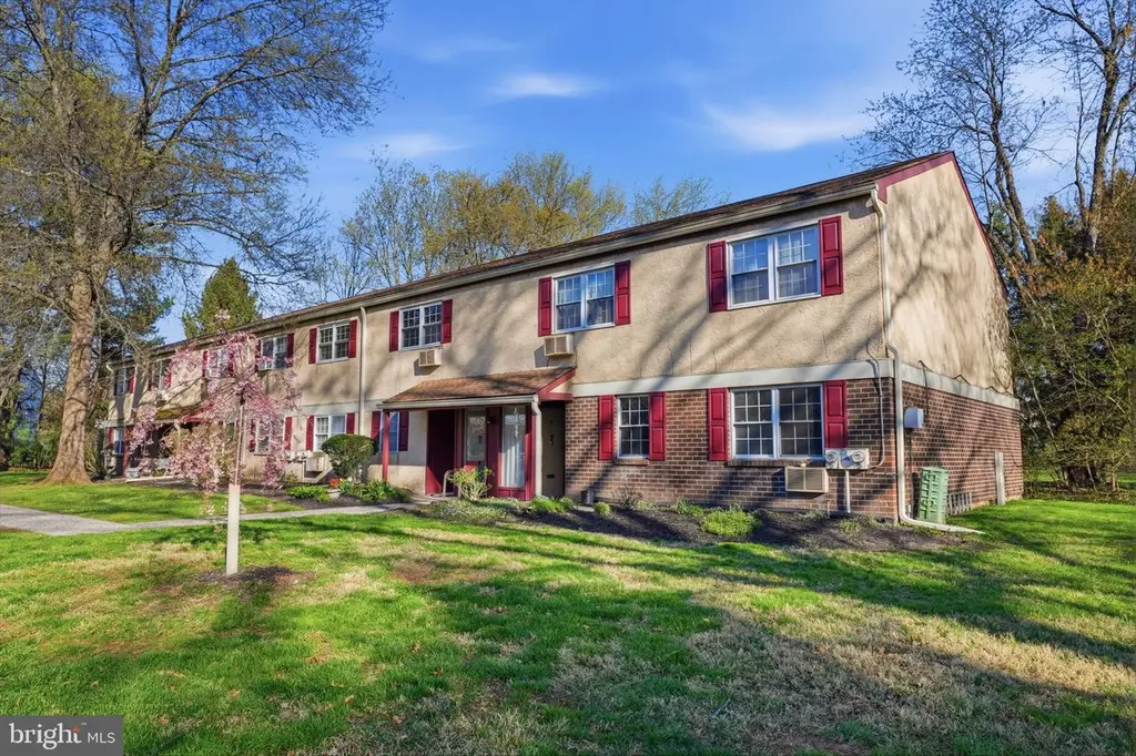 178-C28 Elephant Rd
