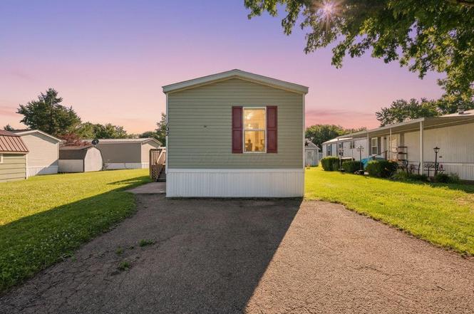 102 Woodfield Pl