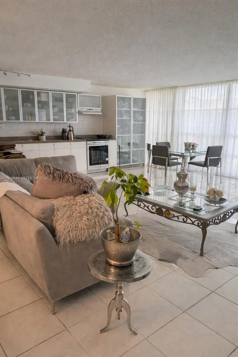 701 Three Islands Blvd #510