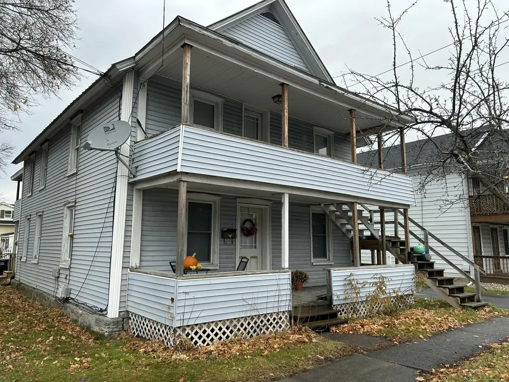 72 Cornelia St