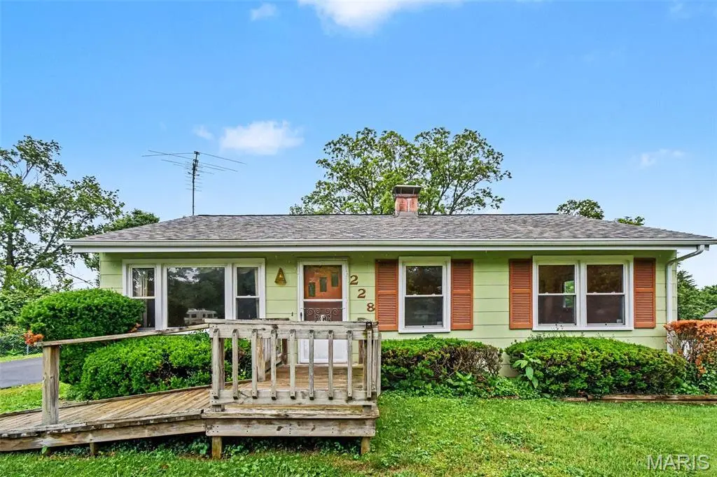 228 Newton Pl