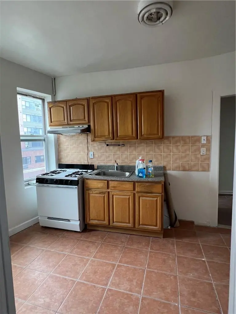1898 Longfellow Ave Unit E3