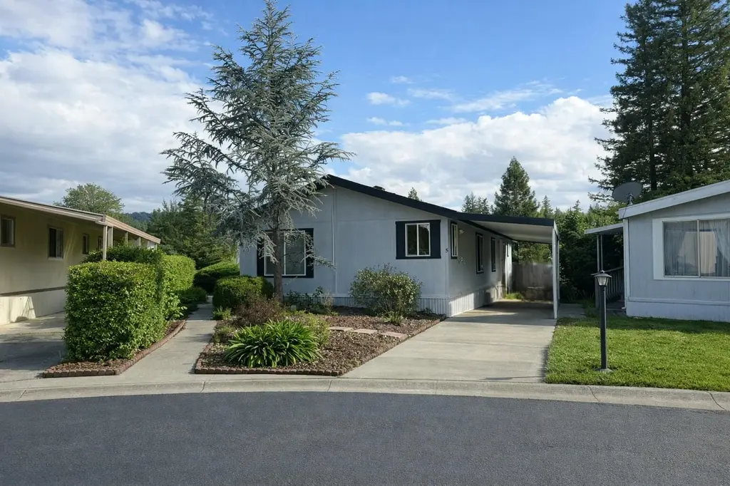 72 W Coast Dr #5