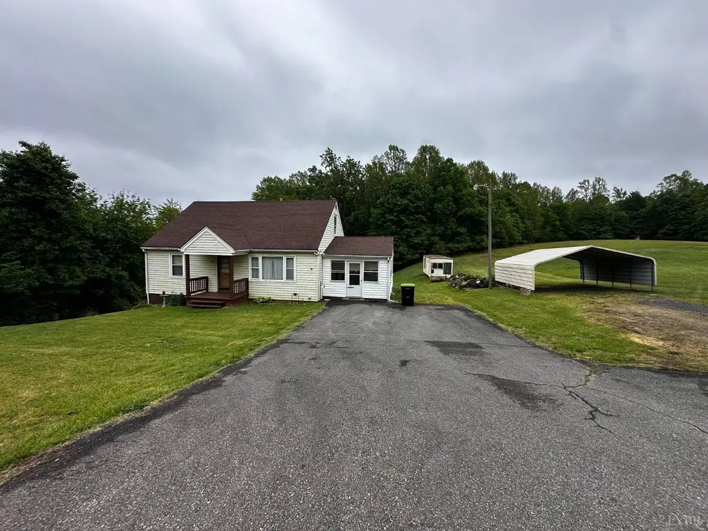 269 Thomas Rd
