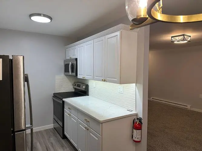 139B Farrington Ct Unit b